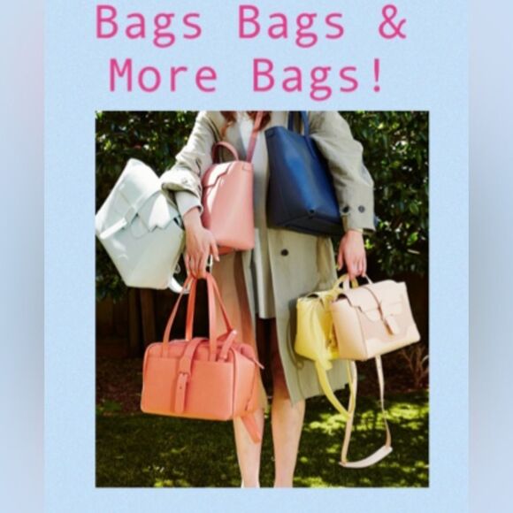 kate spade Handbags - Low starts Bags bags & more bags Wednesday August 28th 8:15 pm EST❤️❤️